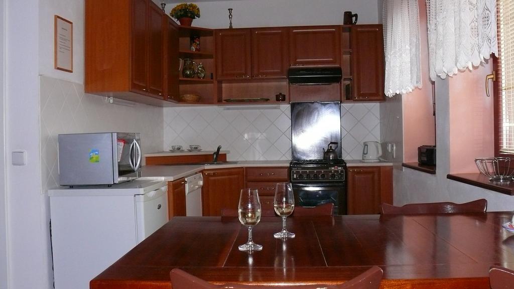 Apartment Zelezny Hrozen Valtice Quarto foto