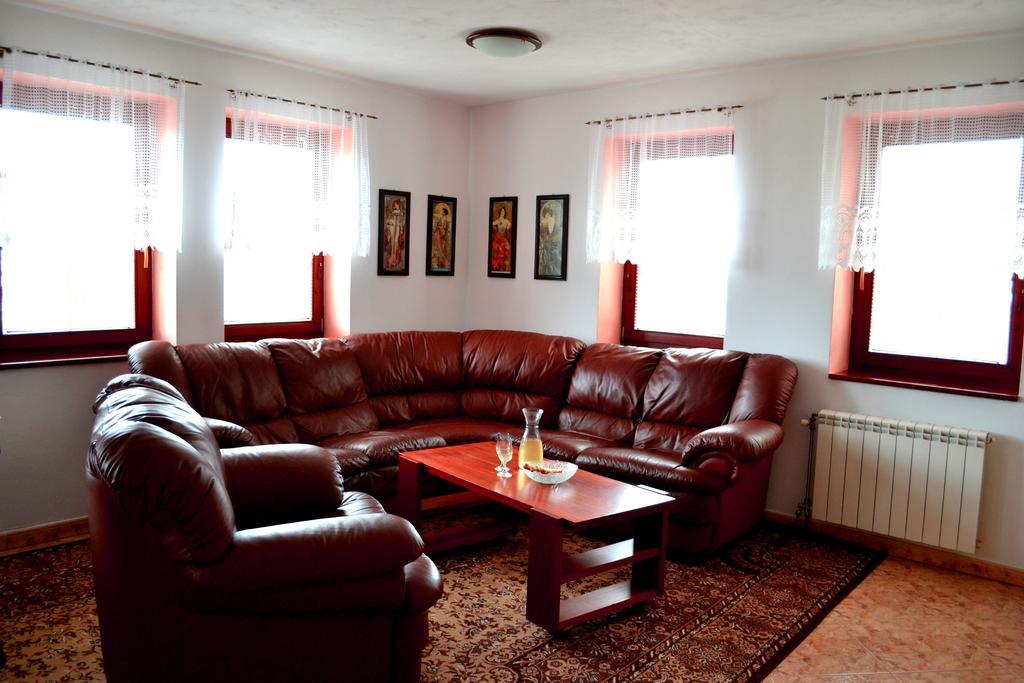 Apartment Zelezny Hrozen Valtice Quarto foto